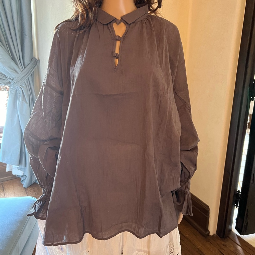 NWT - French Meadows grey pheasant top